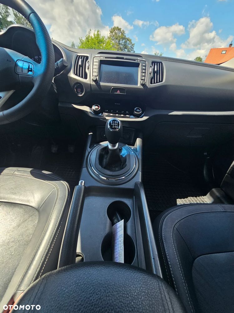 Kia Sportage 2.0 CRDI M AWD - 23