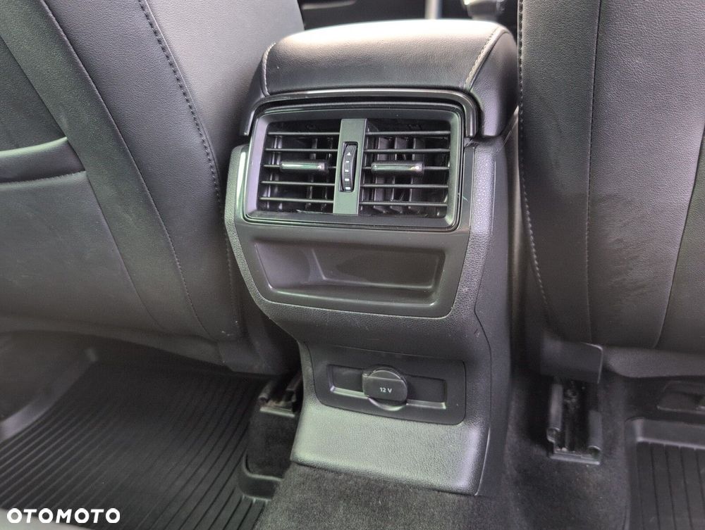 Skoda Karoq 2.0 TDI SCR 4x4 Sportline DSG - 13