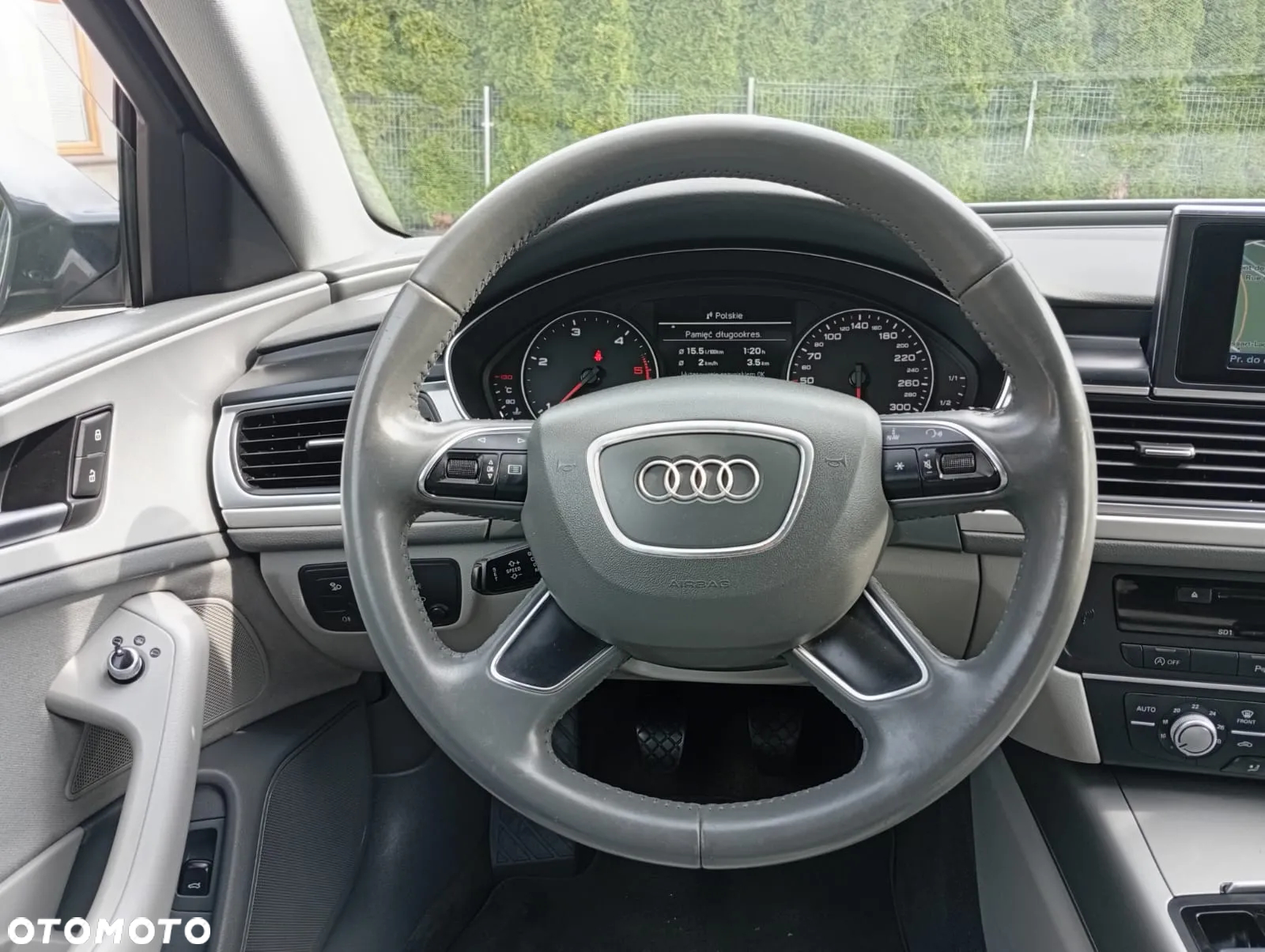 Audi A6 Avant - 16