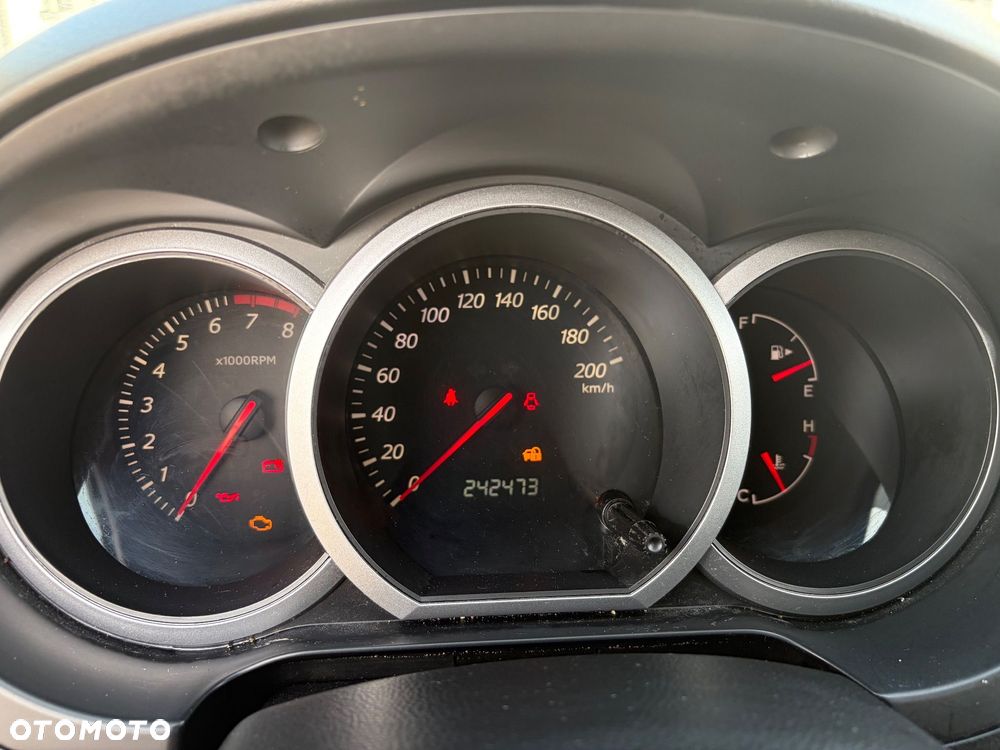Suzuki Grand Vitara 2.0 De Luxe - 3