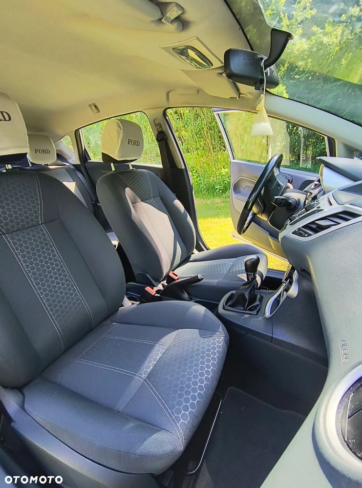 Ford Fiesta 1.25 Ambiente - 11