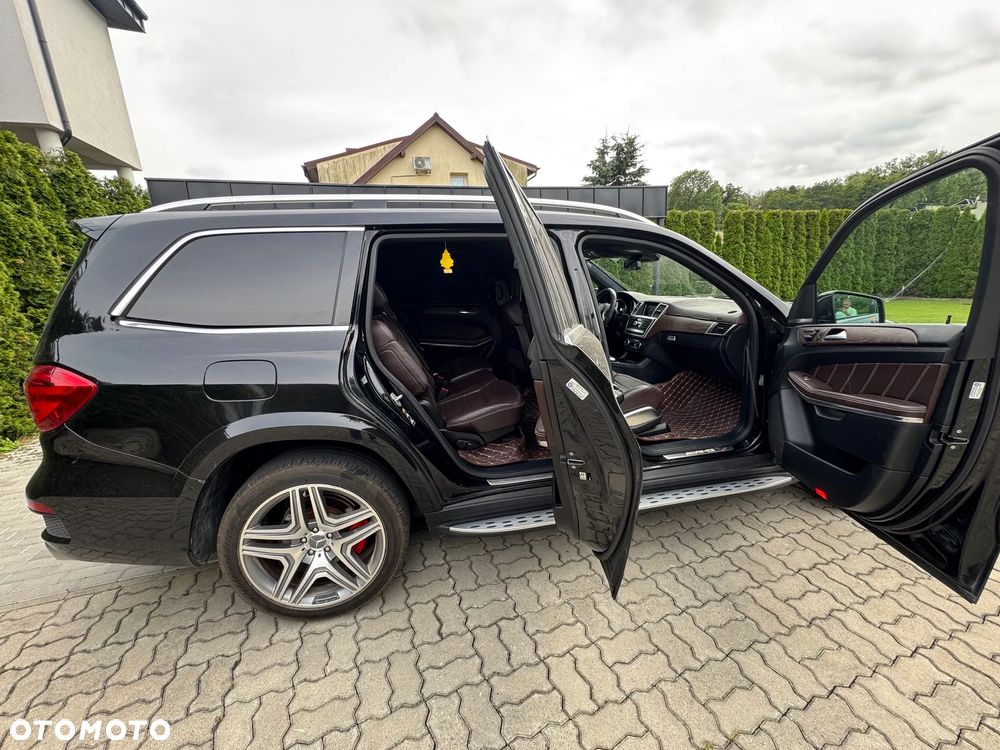 Mercedes-Benz GL - 5