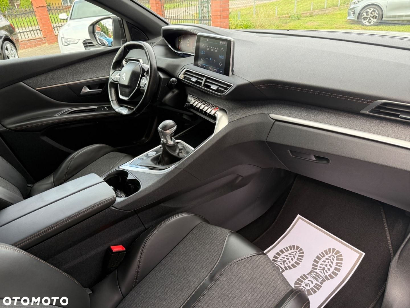 Peugeot 3008 - 24