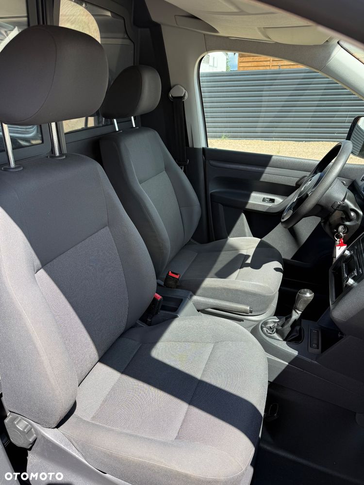 Volkswagen Caddy - 27