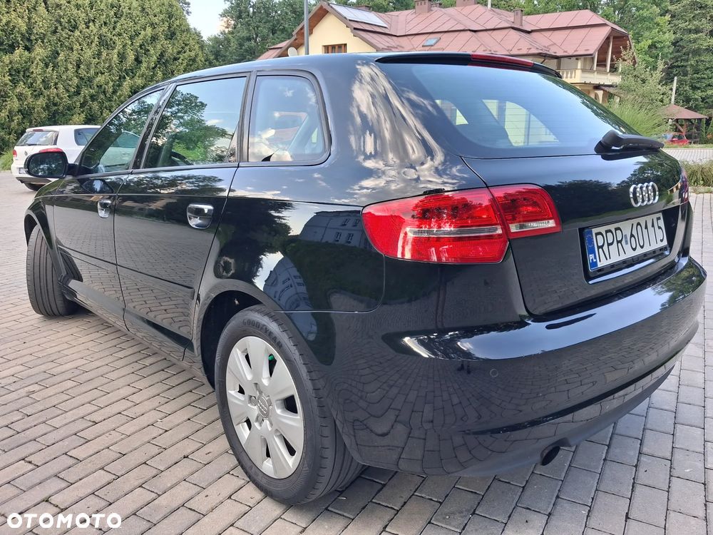Audi A3 Sportback 1.2 TFSI Attraction - 3