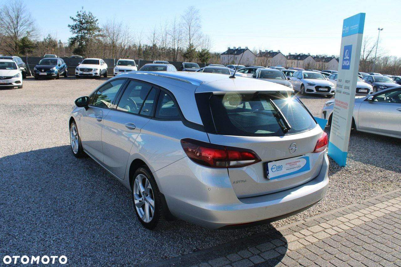 Opel Astra - 8