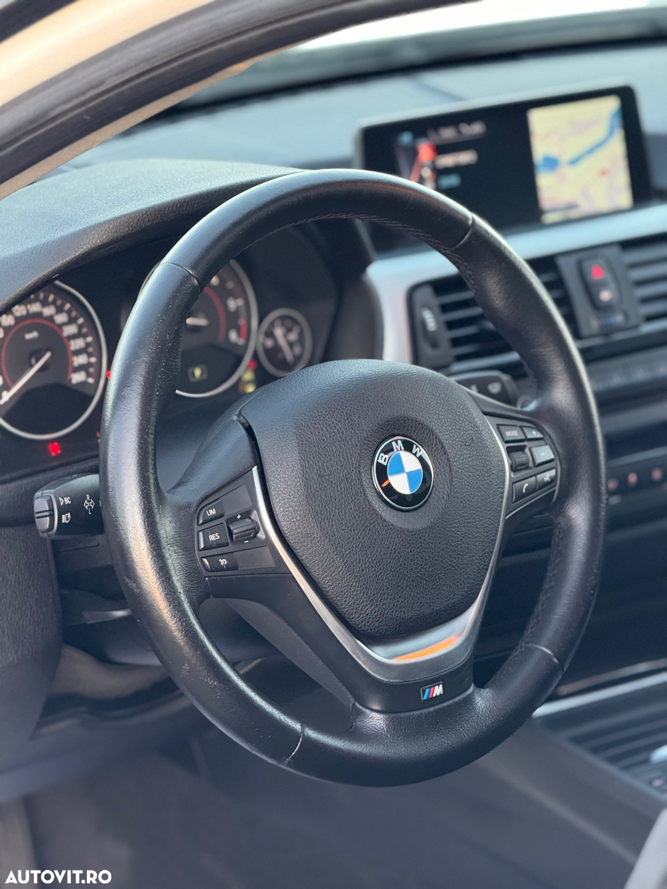 BMW Seria 3 320d Aut. Sport Line - 21