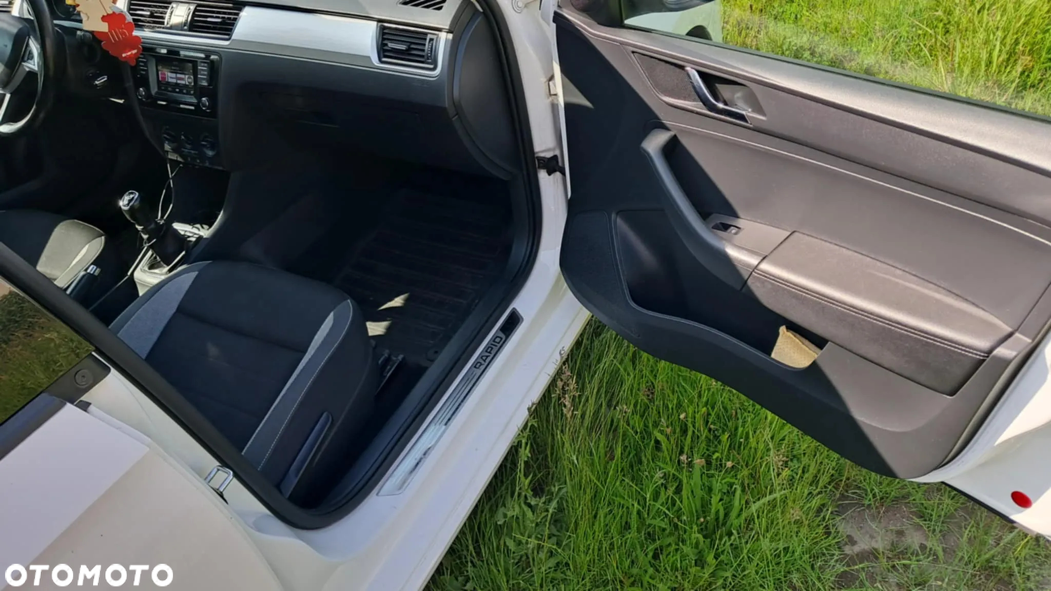 Skoda RAPID 1.2 TSI Ambition - 7