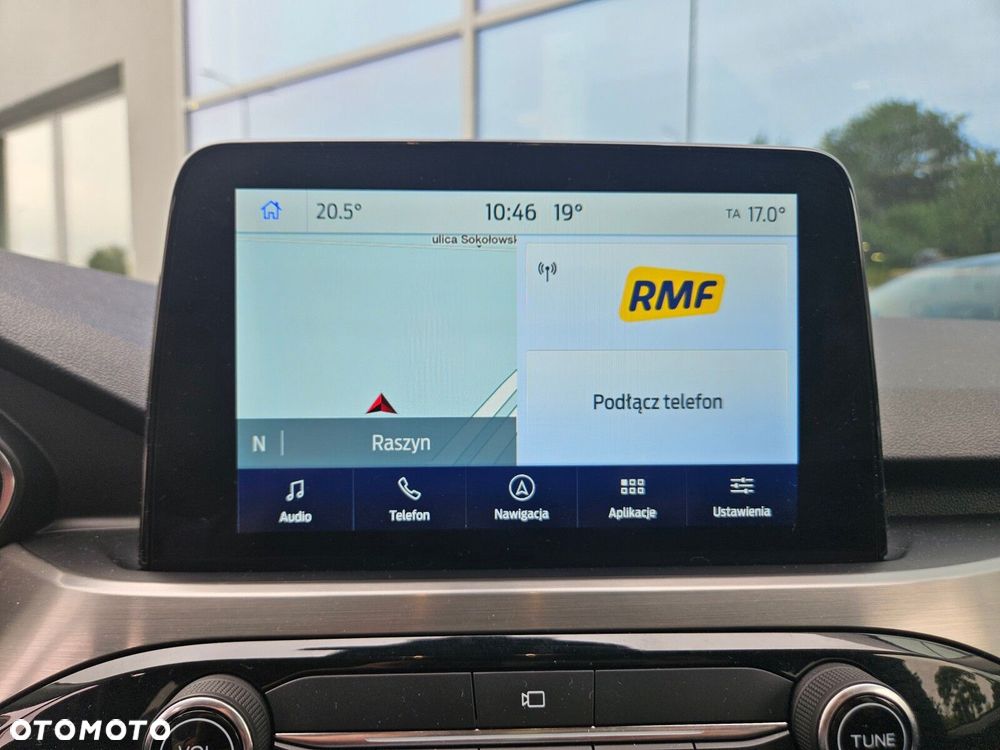 Ford Kuga - 24