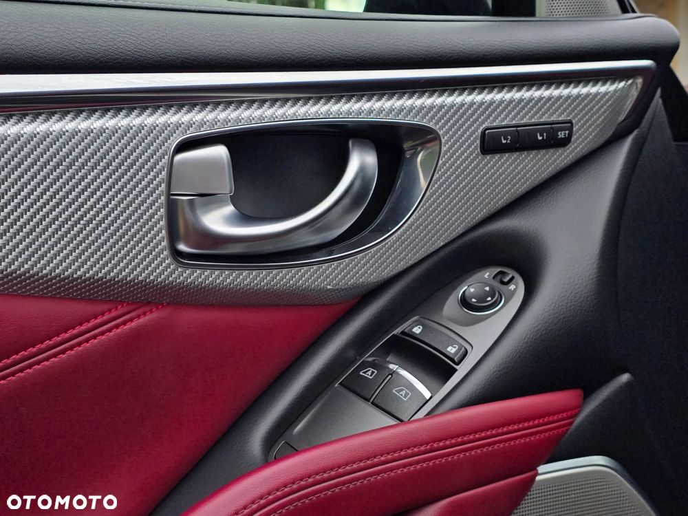 Infiniti Q60 - 13