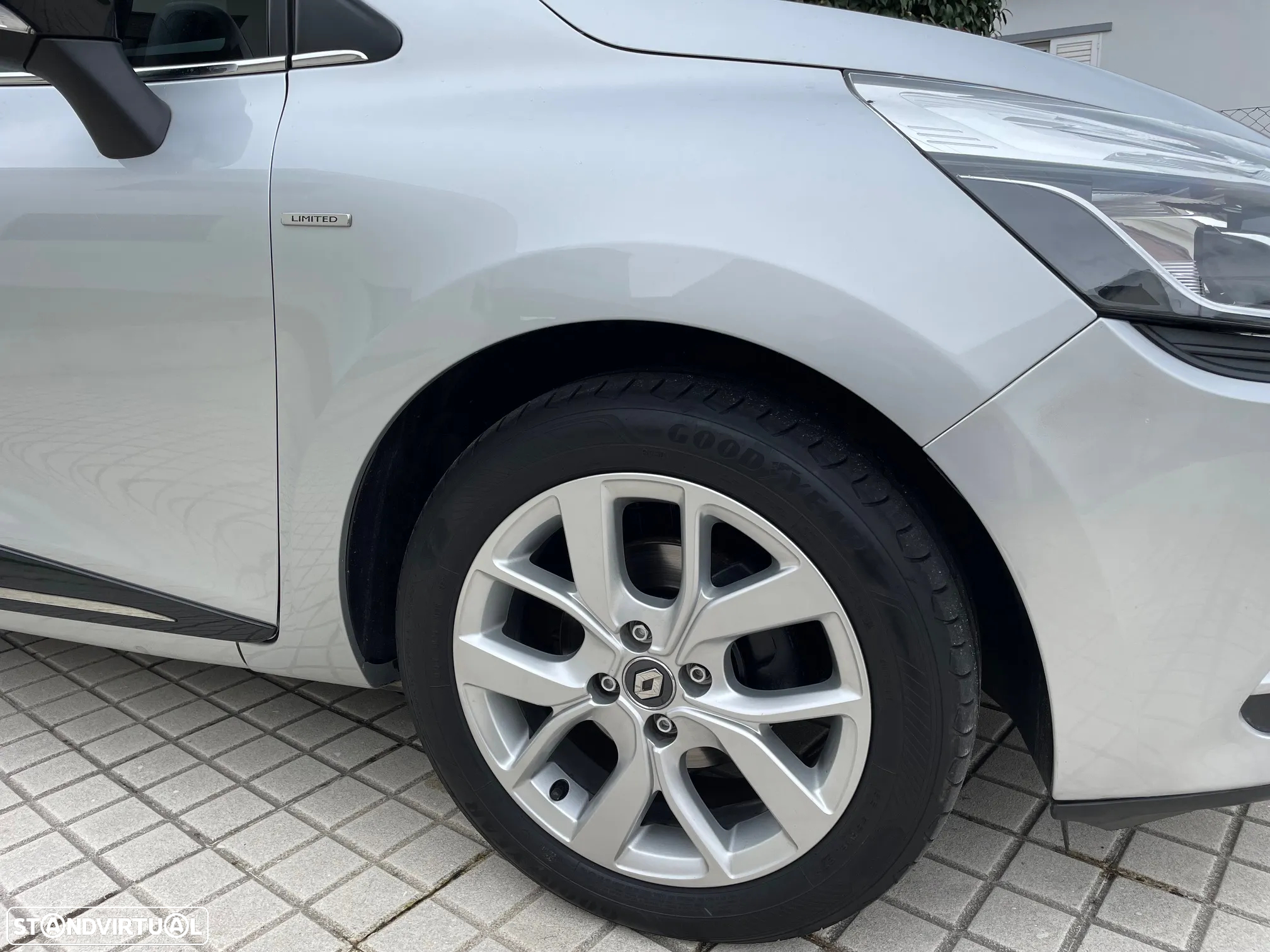 Renault Clio Sport Tourer 1.5 dCi Limited - 13