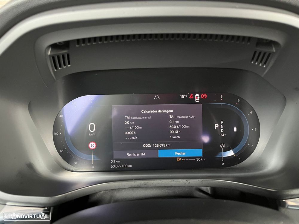 Volvo XC 60 2.0 B4 R-Design Geartronic - 27