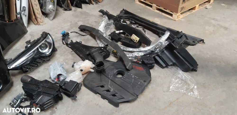 Fata completa Alfa Romeo Stelvio 2018 - 4