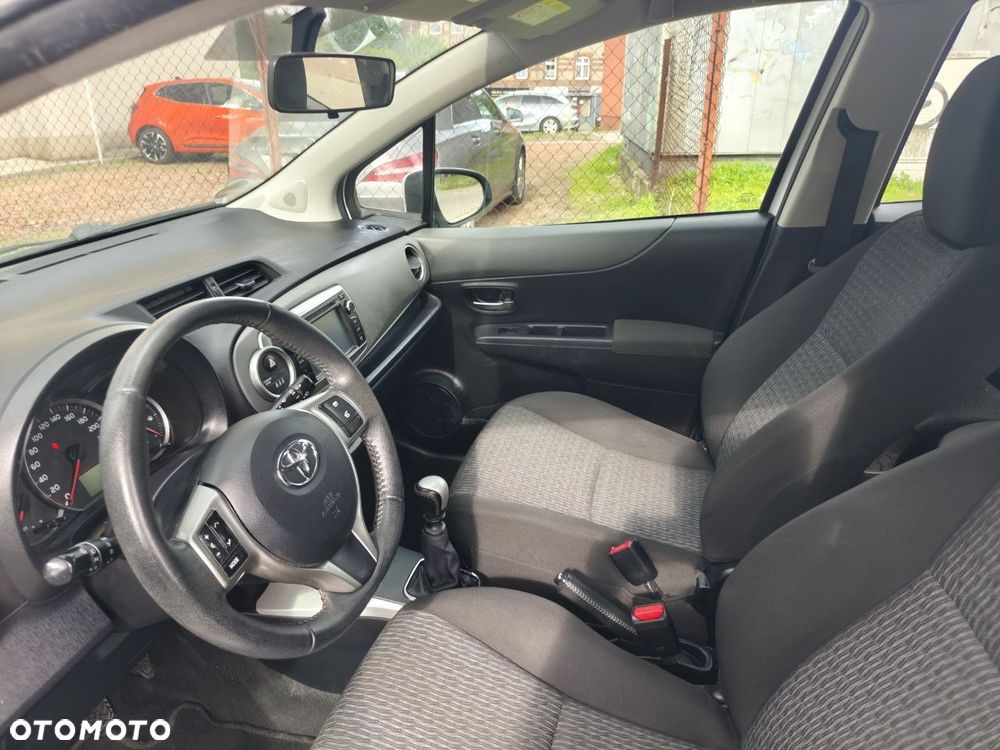 Toyota Yaris 1.33 VVT-i Comfort - 13