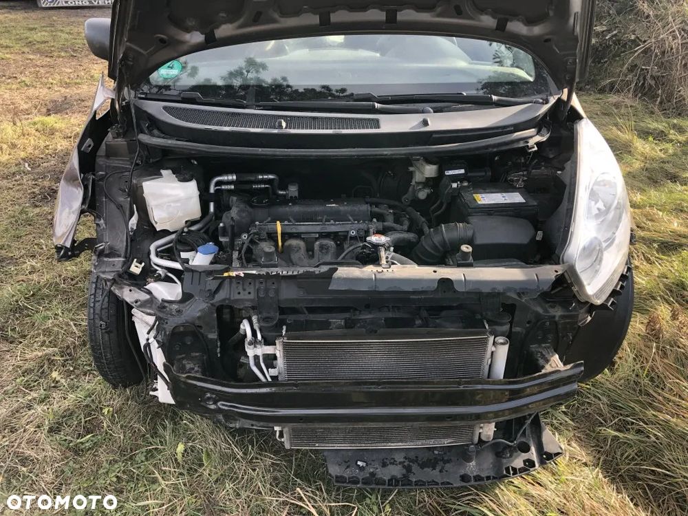 Kia Venga 1.4 CVVT Dream-Team Edition - 16