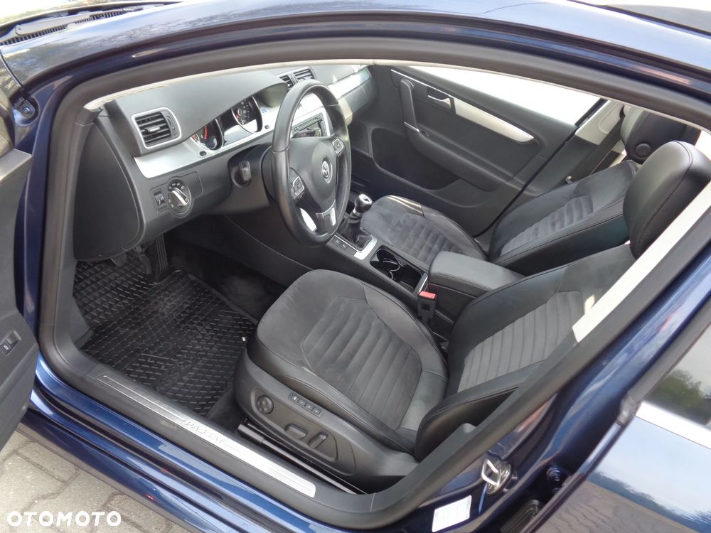 Volkswagen Passat 1.8 TSI Highline - 15