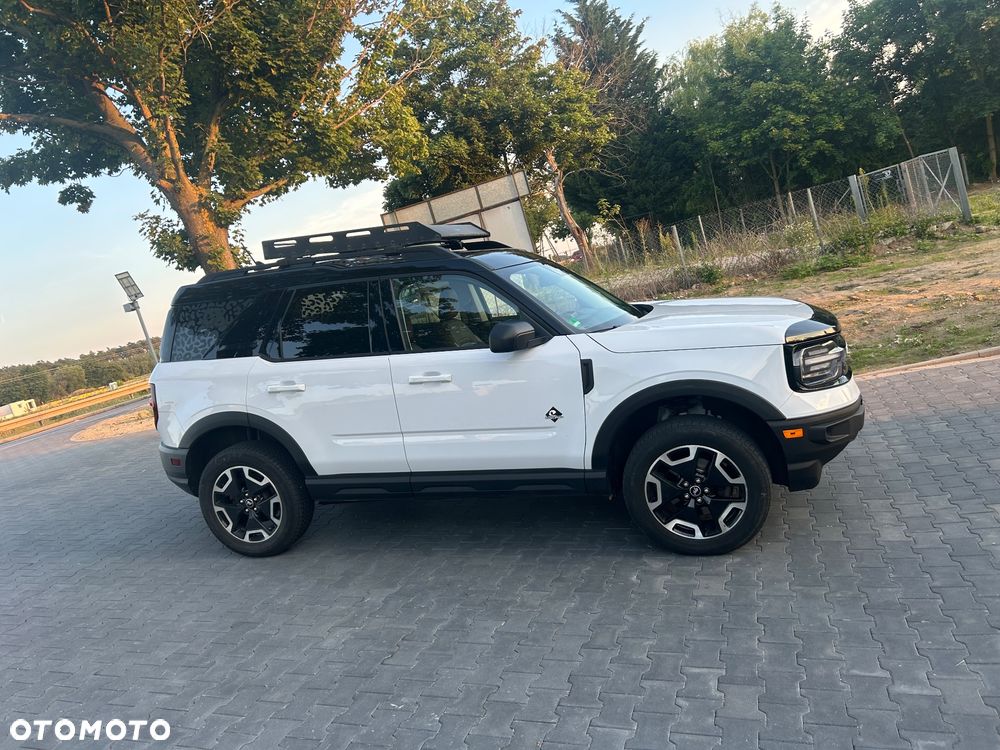 Ford Bronco - 12