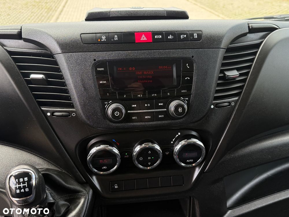 Iveco DAILY 35/50-180 180KM *CHŁODNIA 60 Tyś KM! CARRIER 500 / 10E.Palet/Winda 1000KG Udźwigu! Resor+Poduszka Salon Polska !!! - 16