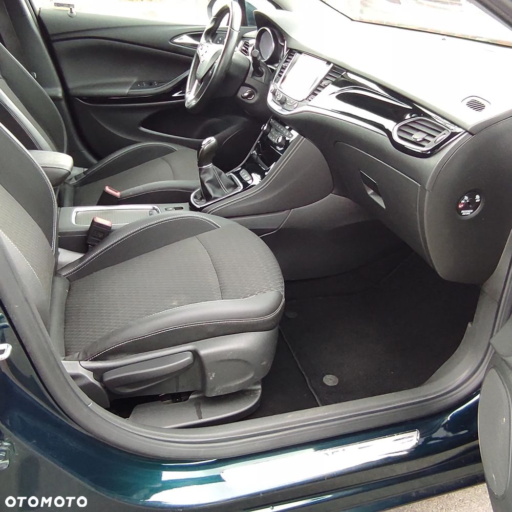 Opel Astra - 16