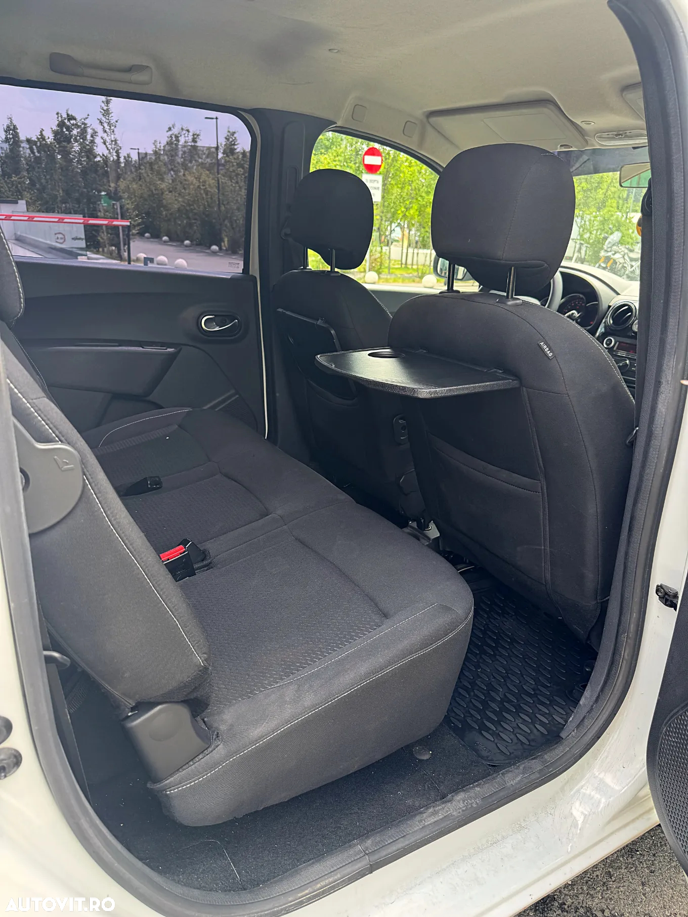 Dacia Lodgy 1.5 Blue dCi Laureate - 16