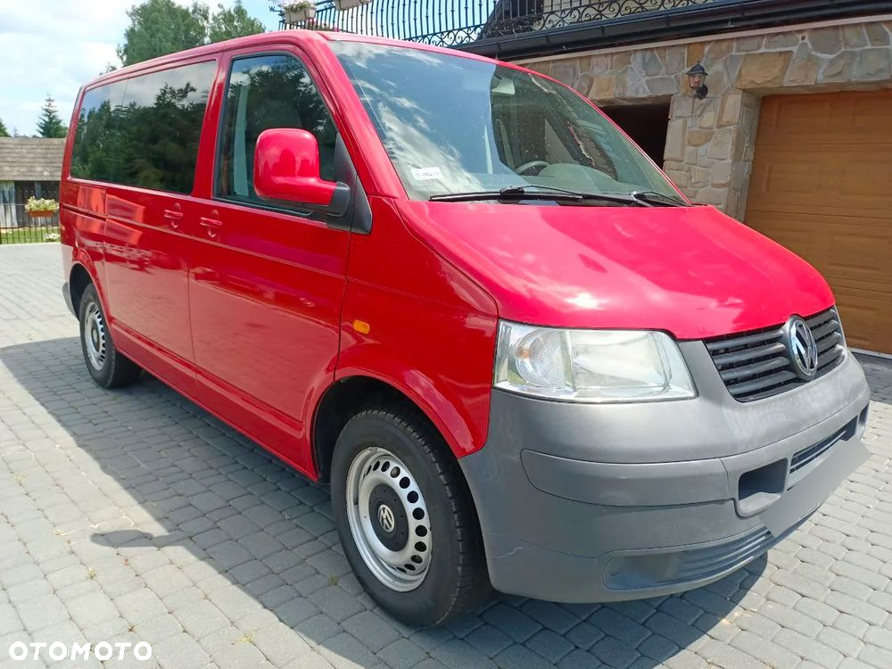 Volkswagen Caravelle - 2