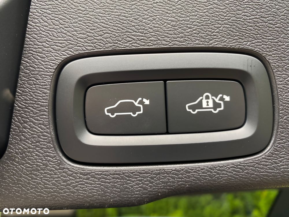 Volvo XC 60 B4 D Geartronic RDesign - 19