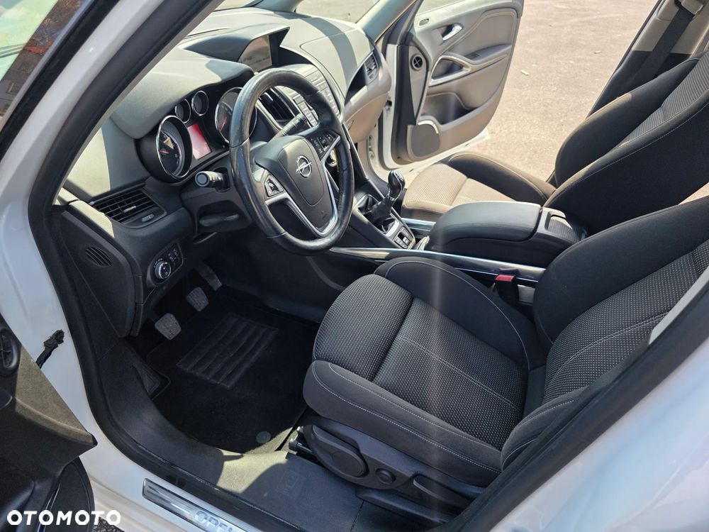 Opel Zafira 2.0 CDTI Cosmo - 24