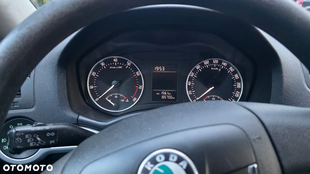 Skoda Octavia 1.6 - 8