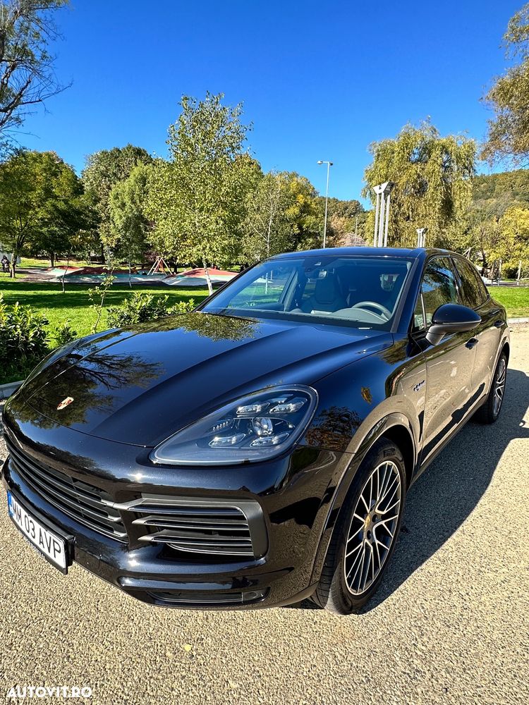 Porsche Cayenne - 1