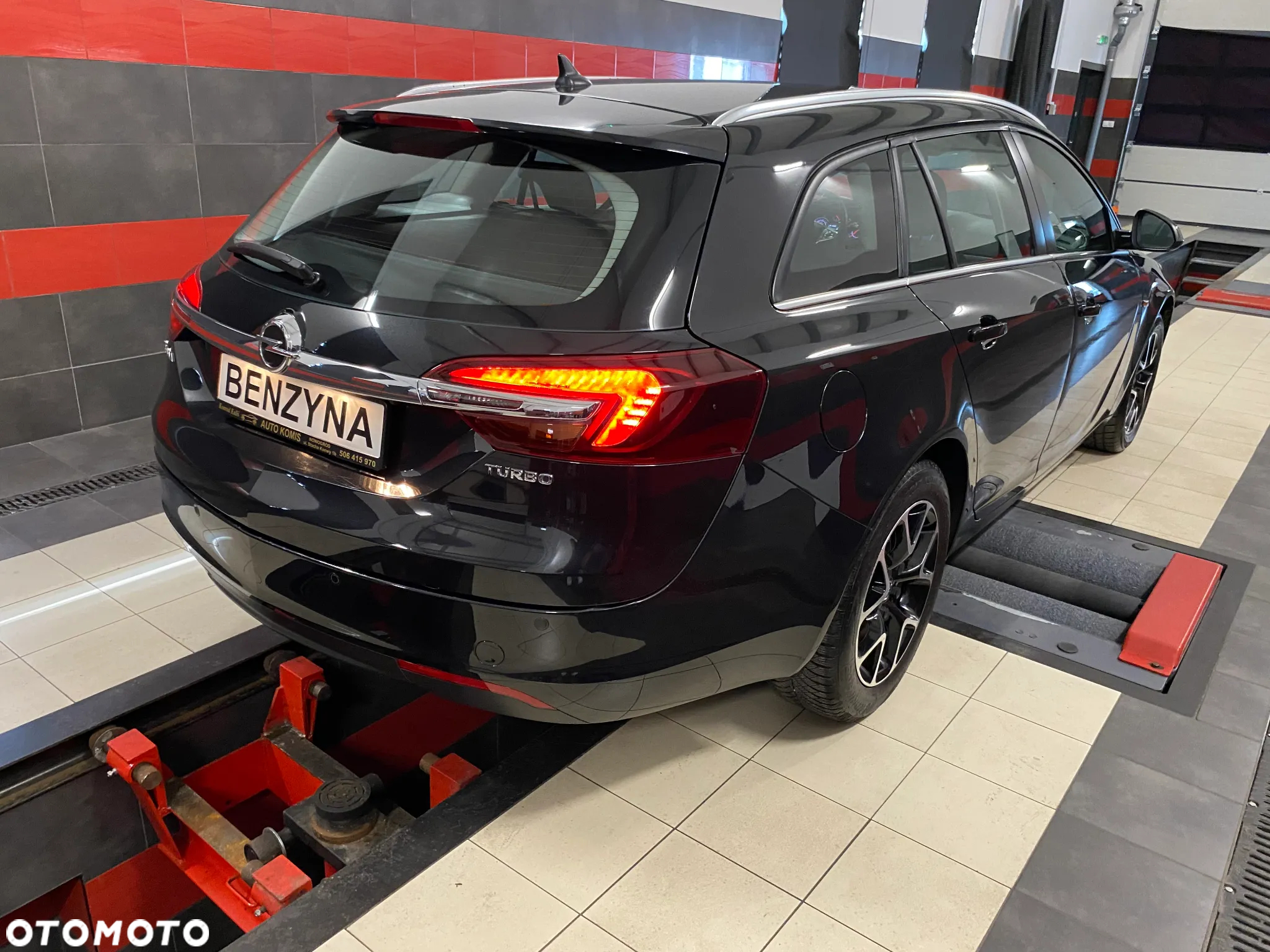Opel Insignia 1.6 T Cosmo S&S - 14