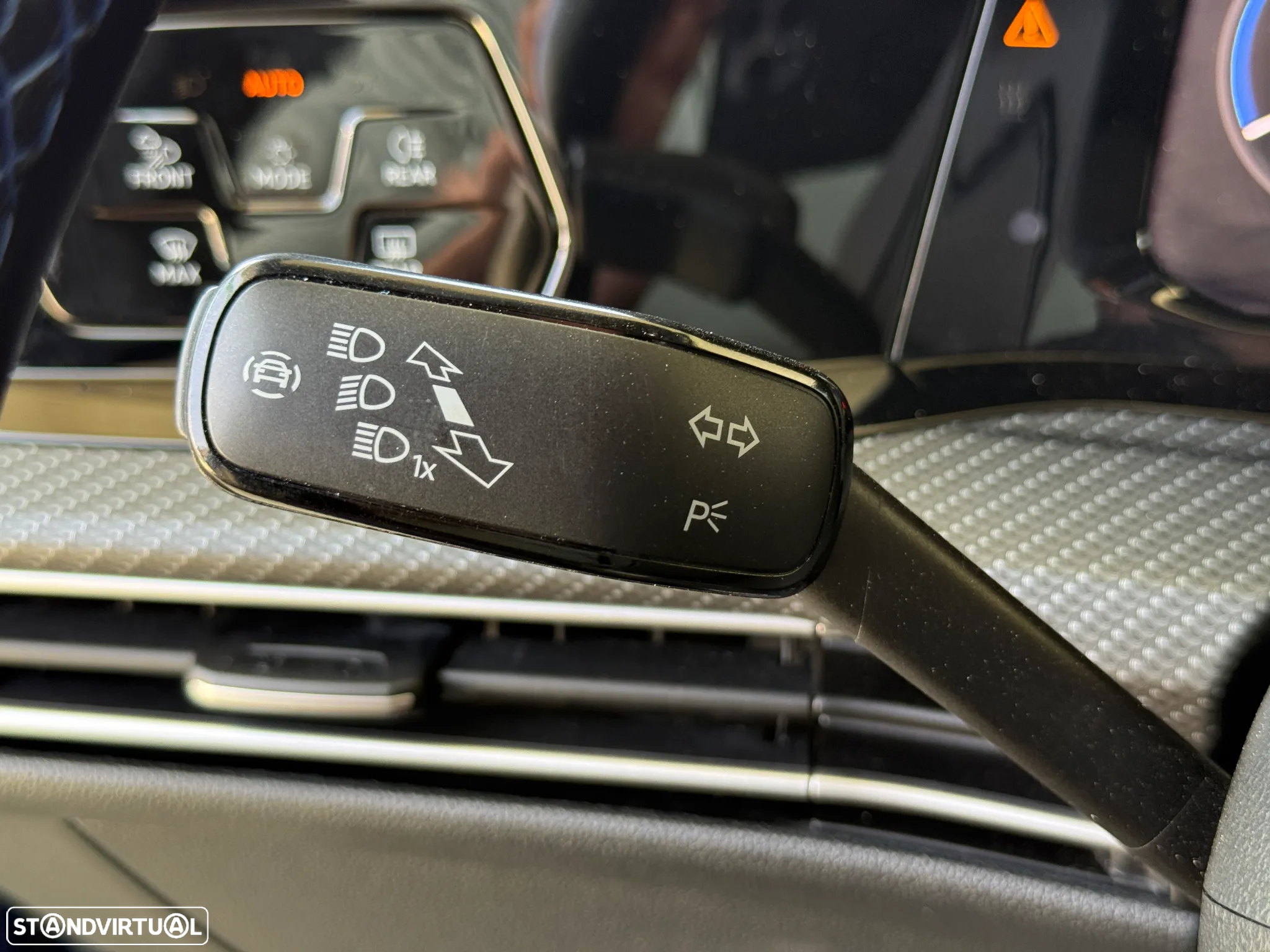 VW Golf 2.0 TSI R DSG - 48