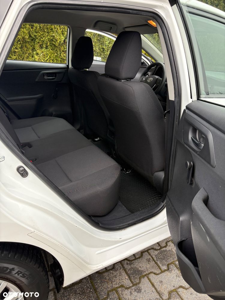 Toyota Auris - 12