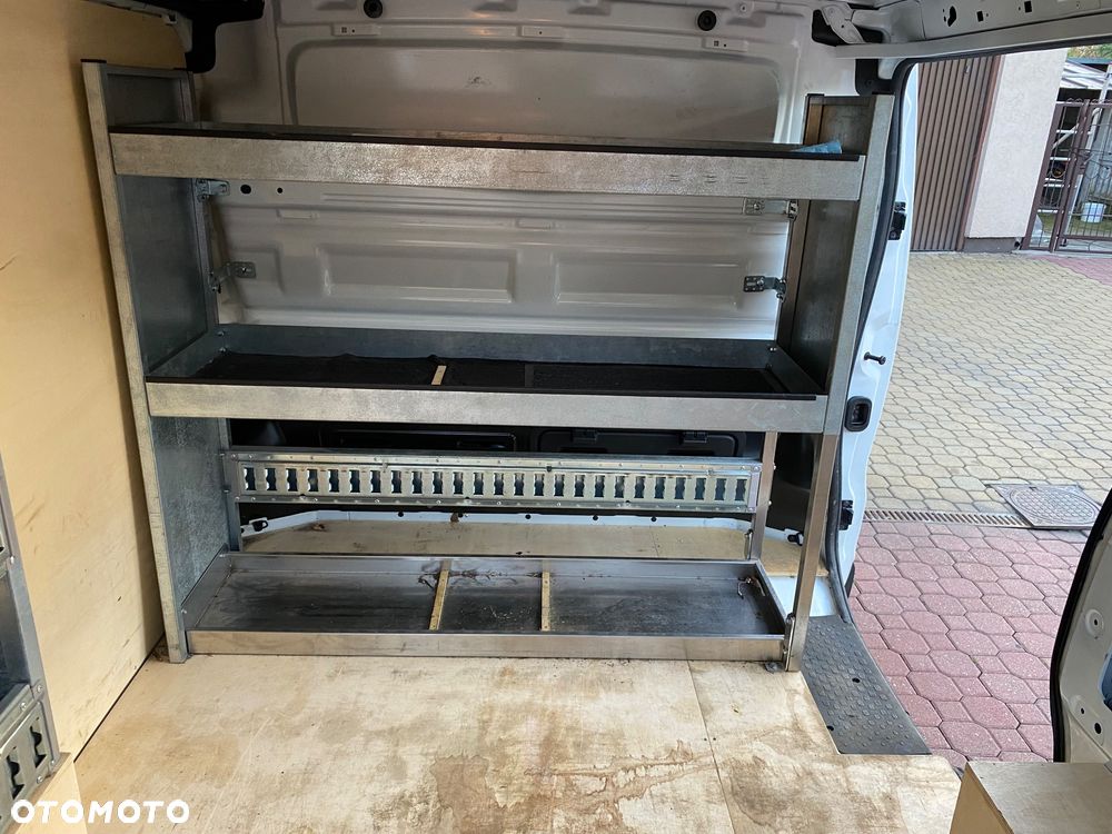 Renault TRAFIC L1 H1  120 koni 2.0 dci - 12