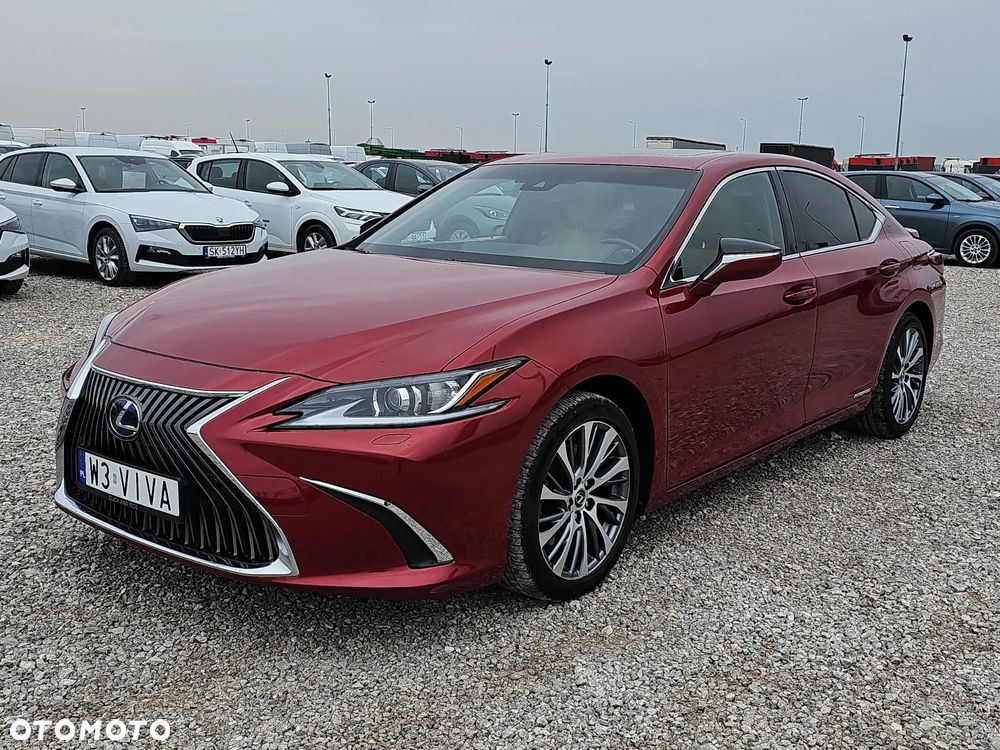Lexus ES 300h Business Edition - 1