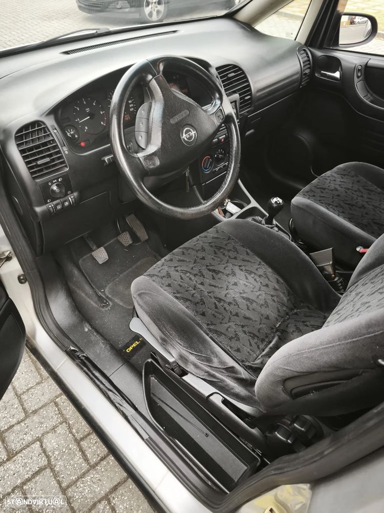 Opel Zafira 2.0 DTi Comfort - 5