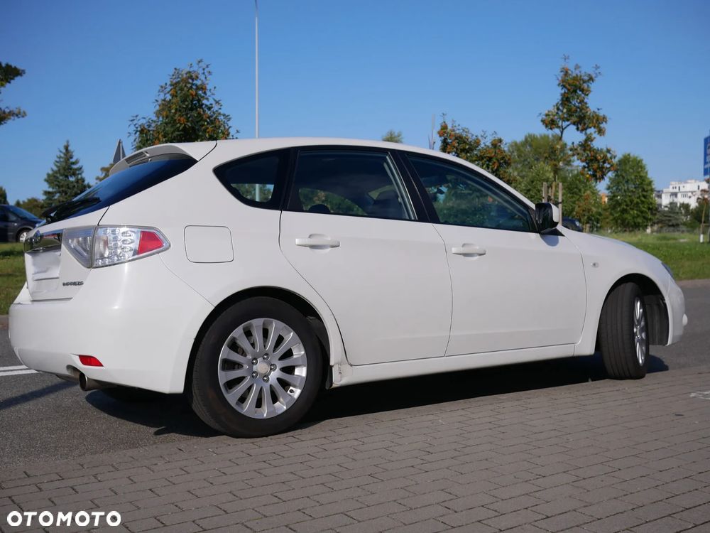 Subaru Impreza 2.0 RS - 8