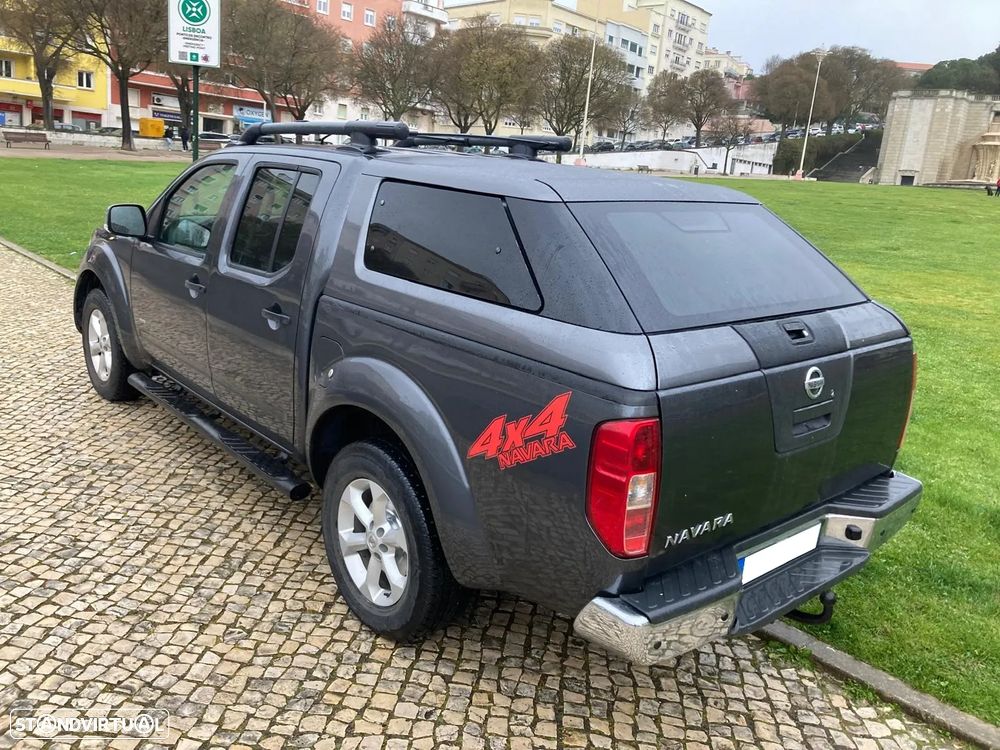 Nissan Navara 2.5 dCi CD LE Hi-Tech 4WD - 7
