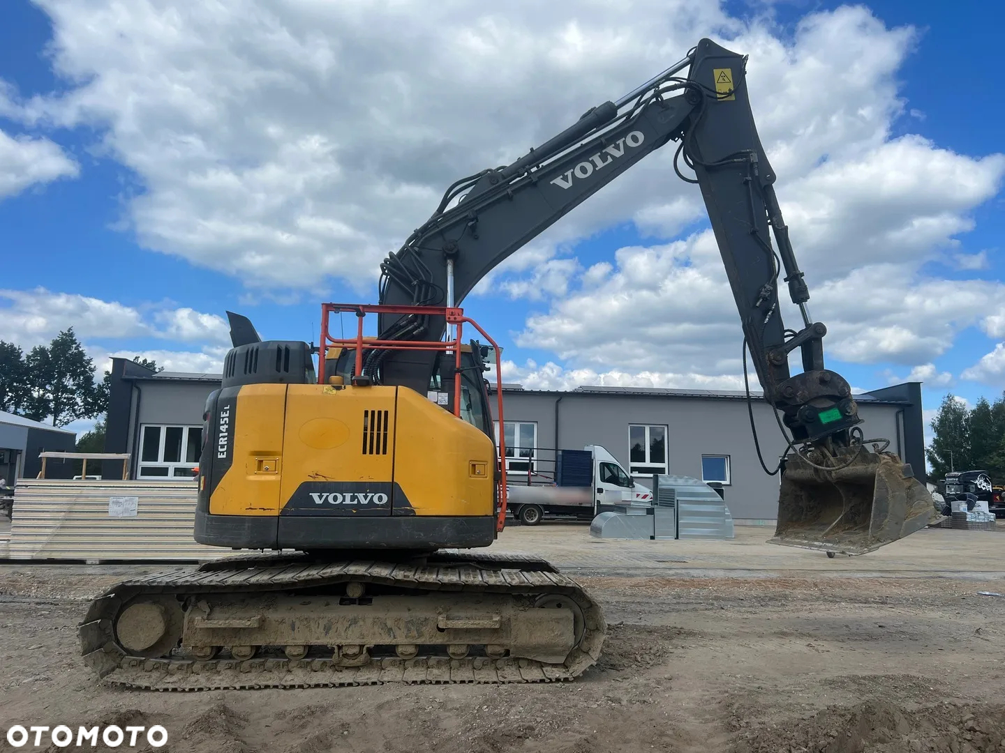 Volvo ECR145EL - 13