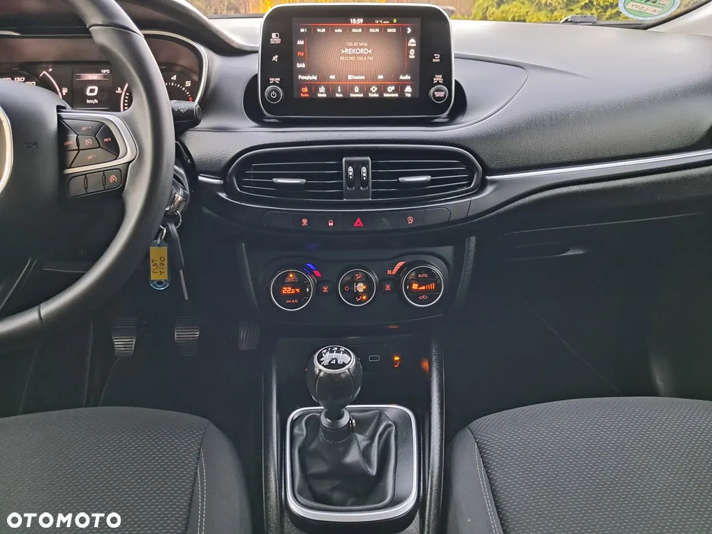 Fiat Tipo 1.4 T-Jet 16v Lounge - 21