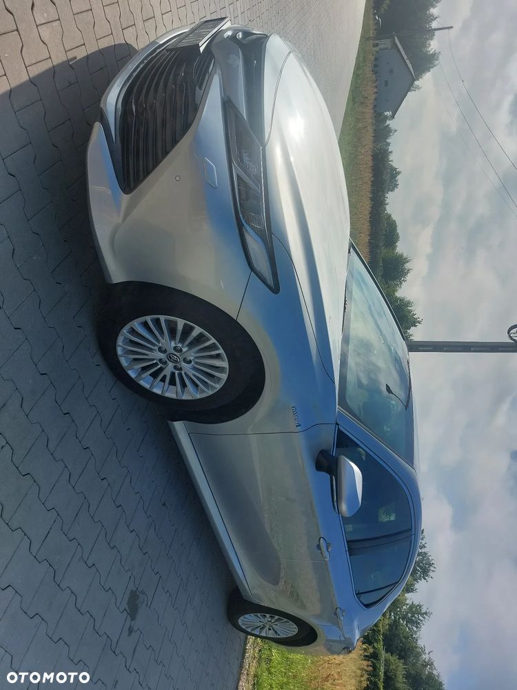 Toyota Camry 2.5 Hybrid Comfort CVT - 3