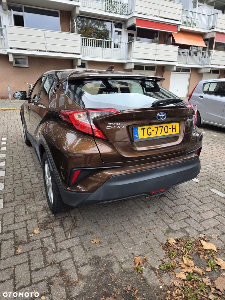 Toyota C-Hr 2018 photo 3