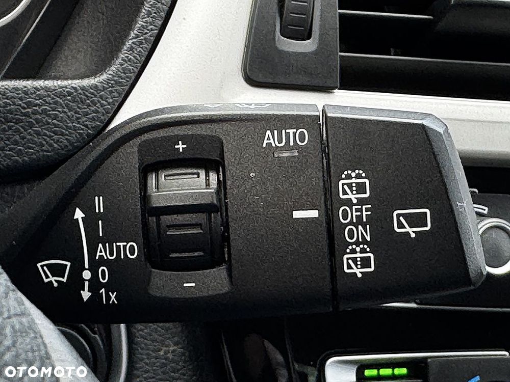 BMW Seria 3 318d - 22