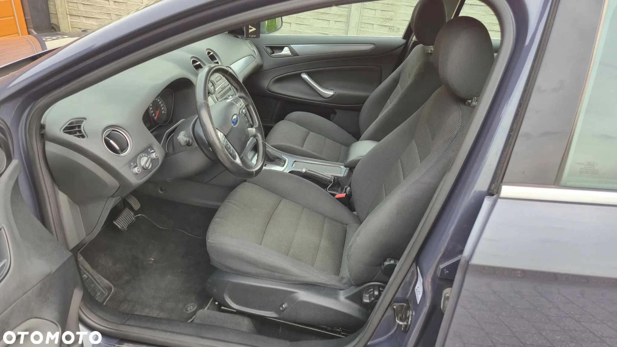 Ford Mondeo - 8