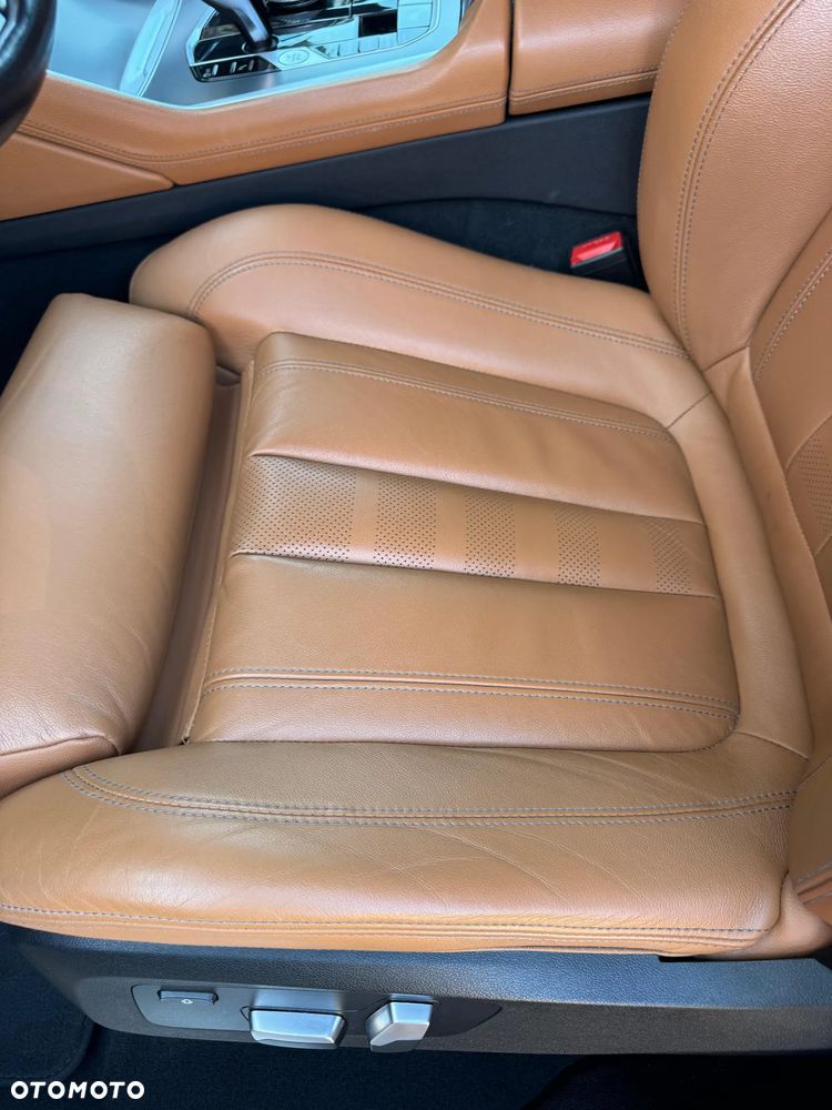 BMW X6 - 35