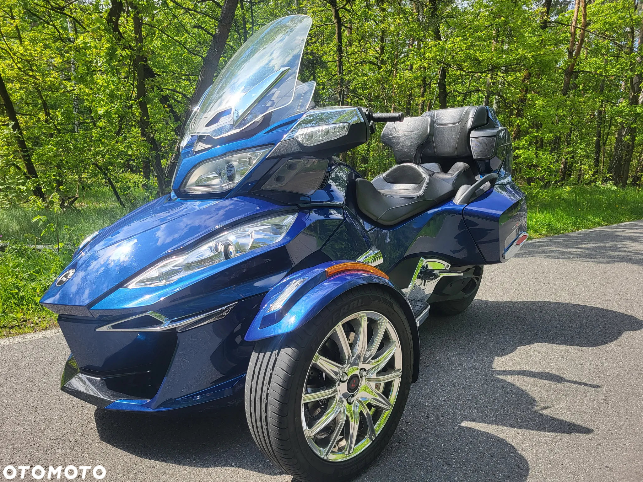 Can-Am Spyder - 11