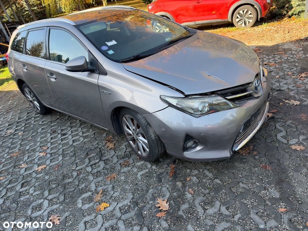 Toyota Auris - 1