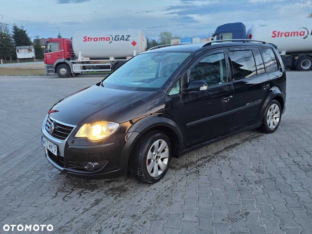 Volkswagen Touran - 7