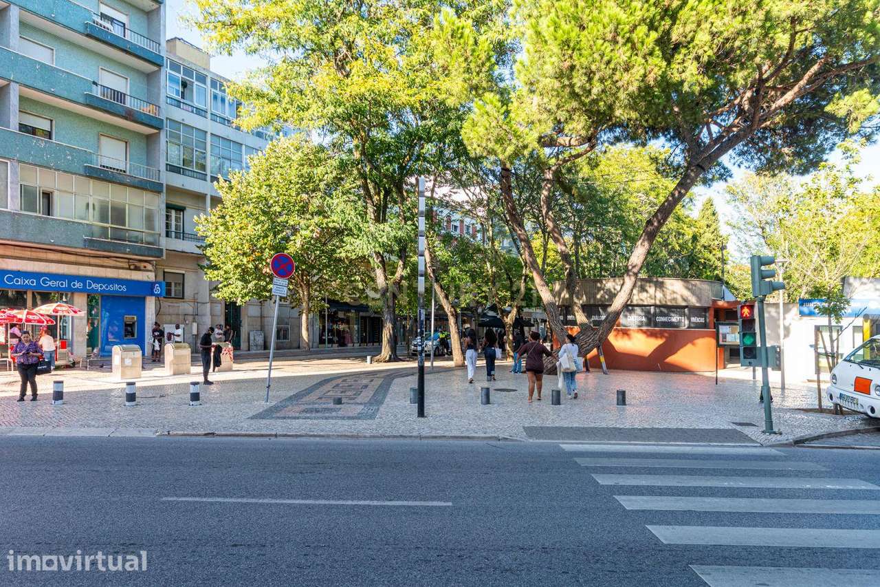 Estúdio na Venteira, Amadora - Localização central e acessível - Grande imagem: 2/17
