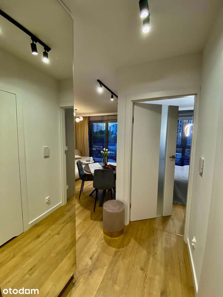 Apartament Premium 38 m² | SKA 8 min do Rynku | Samsung 75"