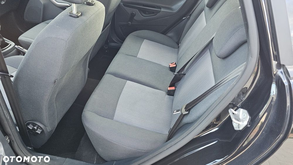 Ford Fiesta 1.25 Ambiente - 21